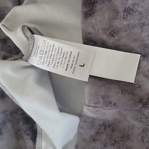 NWOT bike shorts LulaRoe  Lg - Picture 3 of 6